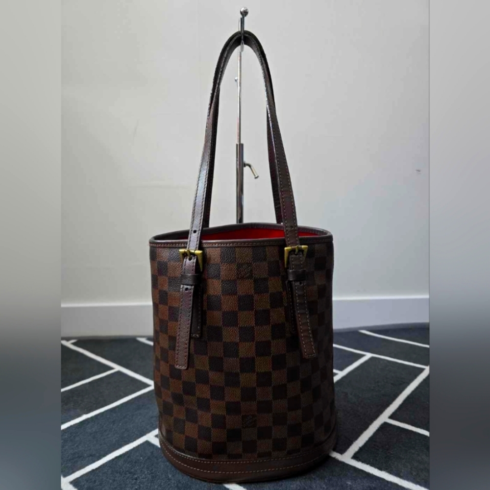 Louis Vuitton Marais Bucket Bag Damier